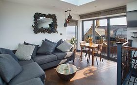 Host & Stay - The Nook